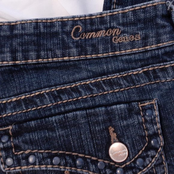 Common Genes Women's Junior's Dark Wash Back to School Flare Jeans - Size 12 - Picture 5 of 9